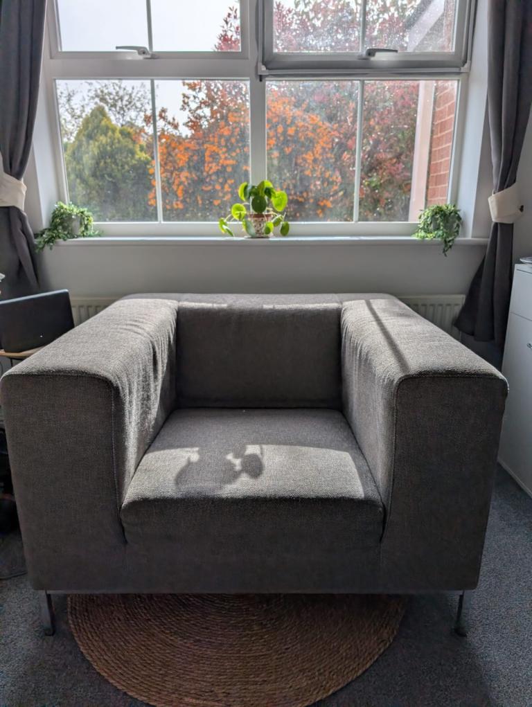 Modern Decor - Smart One Seater Sofa