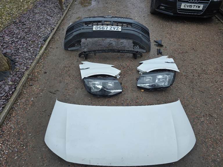 Volkswagen Transporter T6 Front End