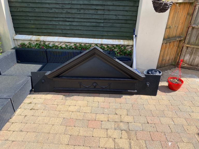 front door pediment 