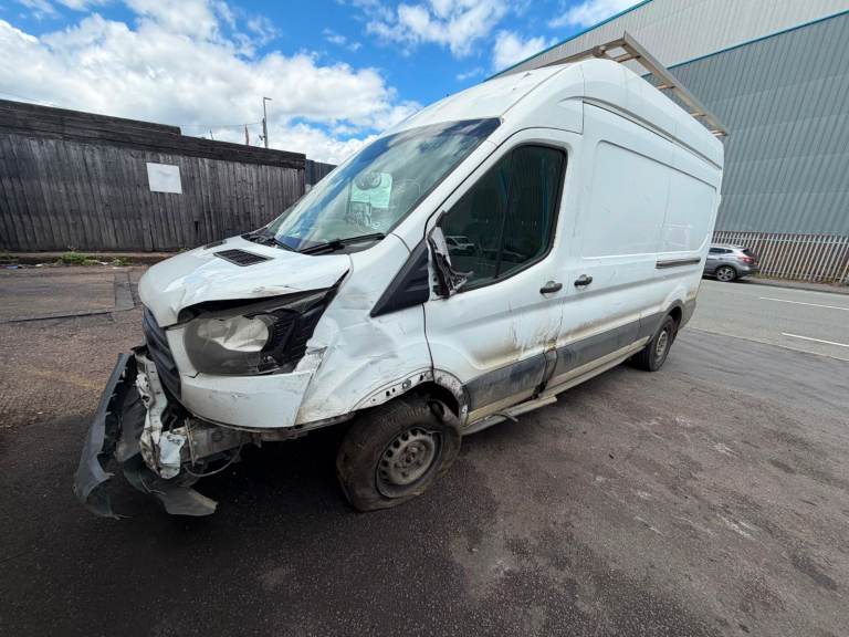2017 FORD TRANSIT 2.0 TDCI 130PS H3 VAN BREAKING FOR PARTS