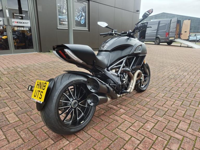 DUCATI DIAVEL 2018 - FULL HISTORY - ENGINE PROTECTION - LOW MILES 