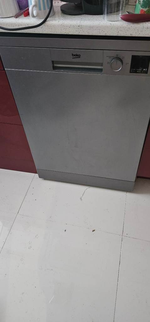 Beko DVN04X20S Silver Freestanding Dishwasher