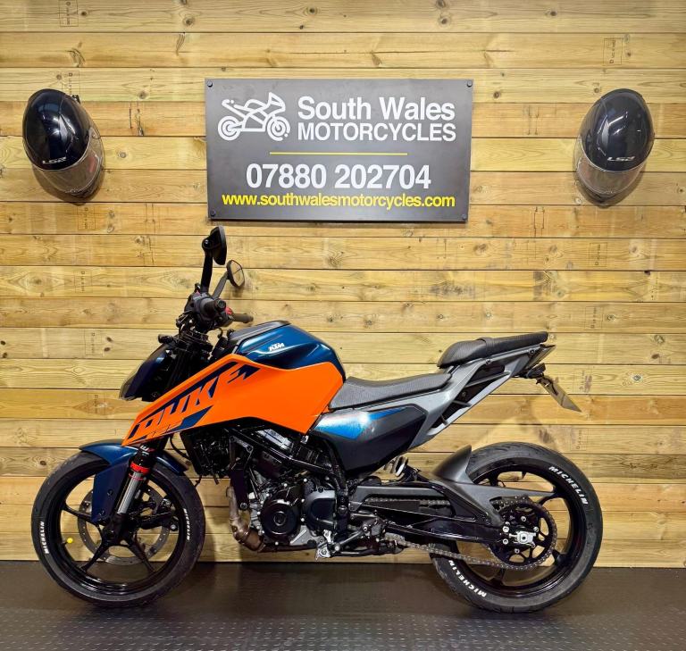 image for KTM Duke 125 / April 2025 model / covered 7.5k miles