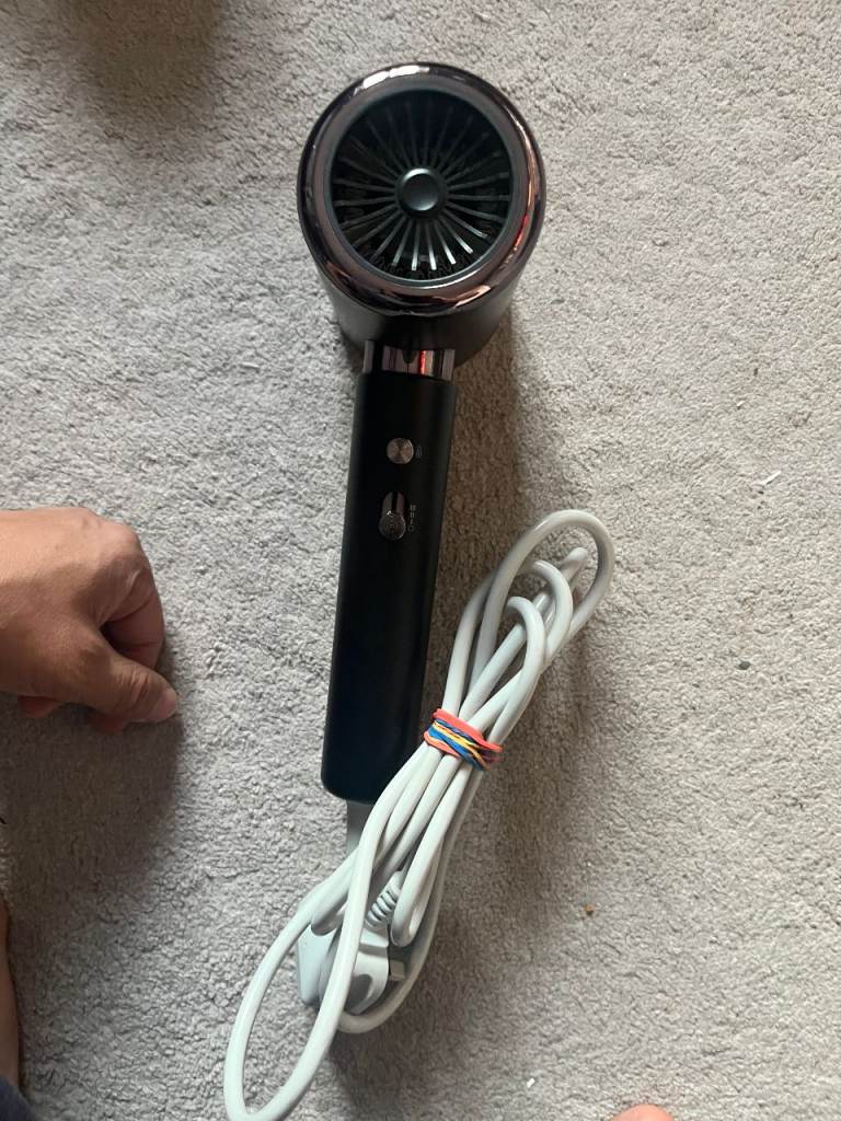 CRASTS Hair Dryer – Black, Good Condition