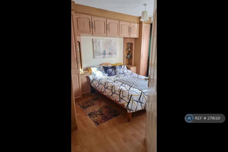 3 bedroom house in Bonington Road, Hornchurch, RM12 (3 bed) (#2718321)