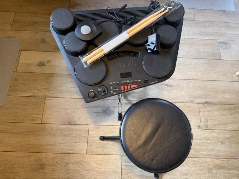 Yamaha DD-75 Electric Drums Kit (with extras)