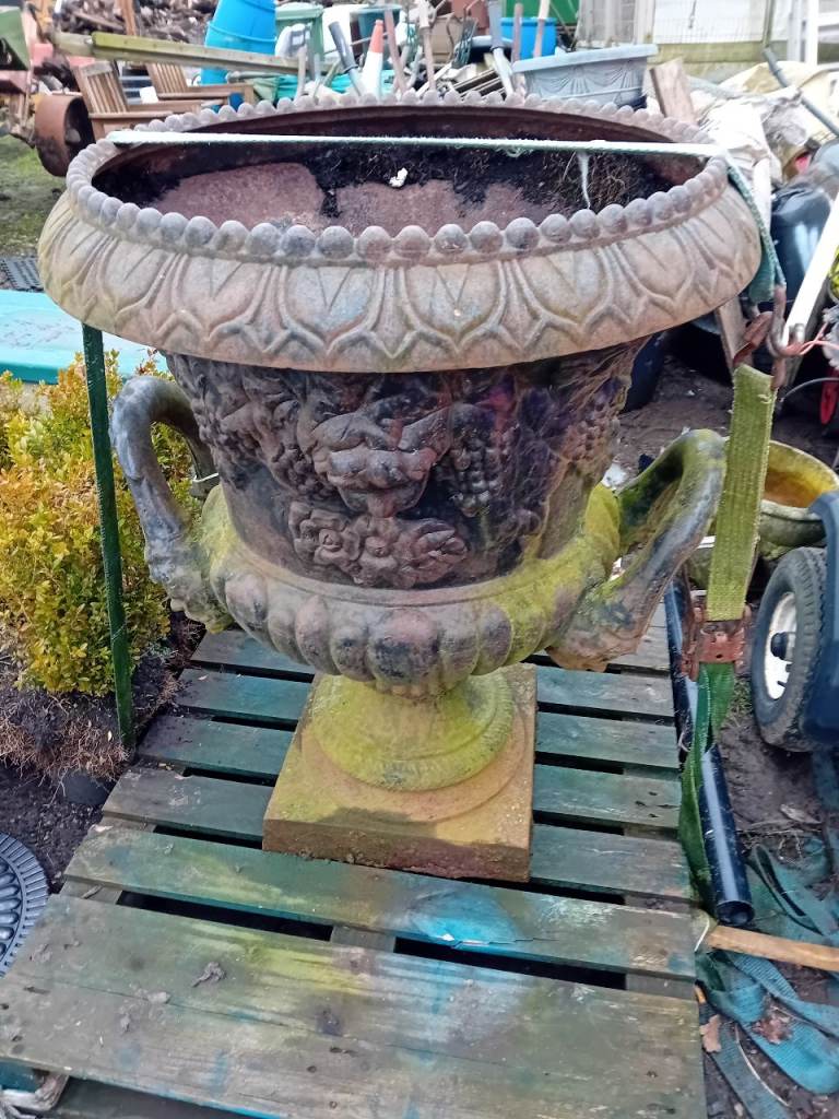 Large cast urn
