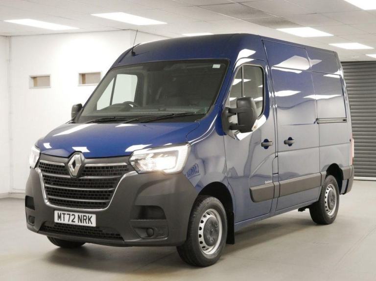 72 RENAULT MASTER 2.3 DCI 135 BHP SWB BUSINESS EDITION ( SAT NAV )