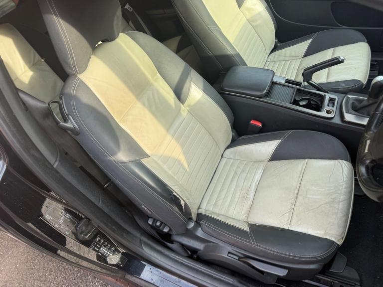 2010 Volvo C30 1.6 R DESIGN 3dr HATCHBACK PETROL Manual