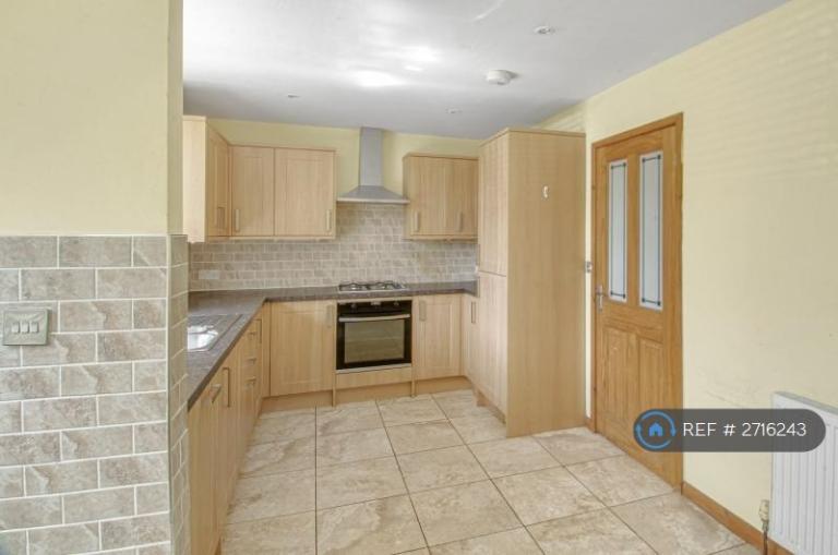 3 bedroom house in Green Oak Avenue, Sheffield, S17 (3 bed) (#2716243)