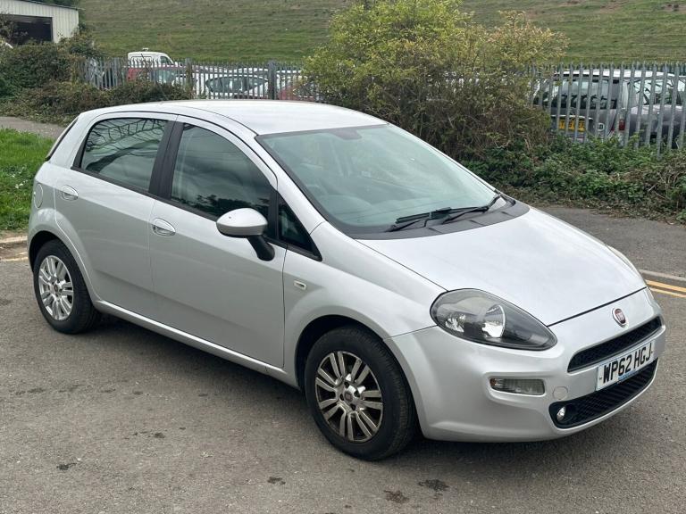 2012 Fiat Punto 1.2 Easy 5dr [Brio Pack] HATCHBACK Petrol Manual