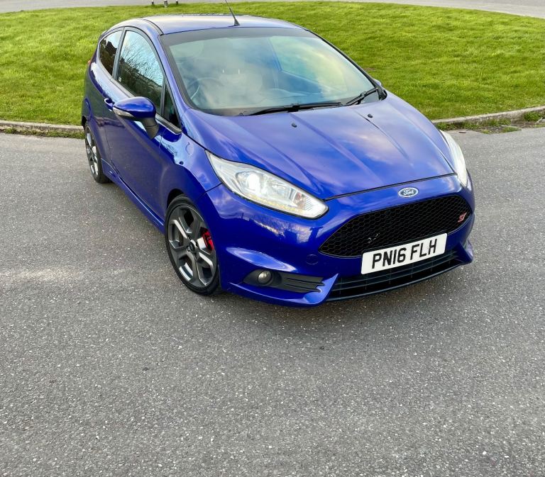 Ford fiesta ST-2 mk7 blue 