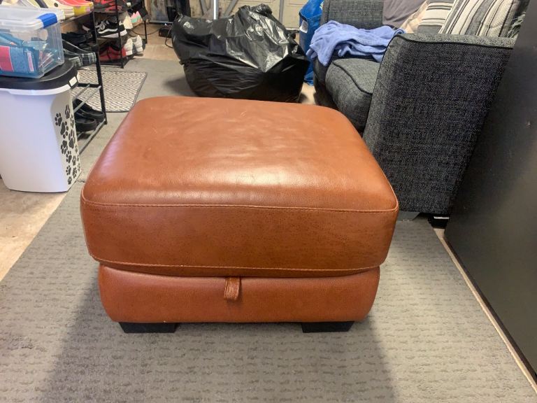 Brown Leather Storage Ottoman / Footstool – Good Condition