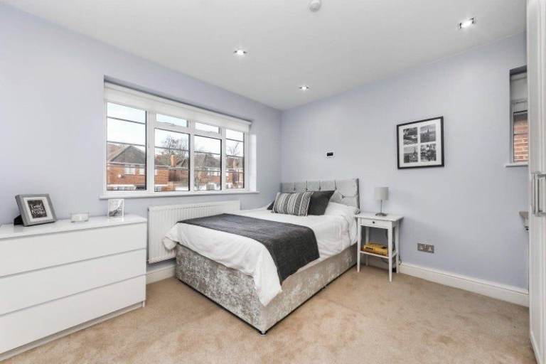 ⭐ ROOM AVAILABLE FOR RENT ⭐