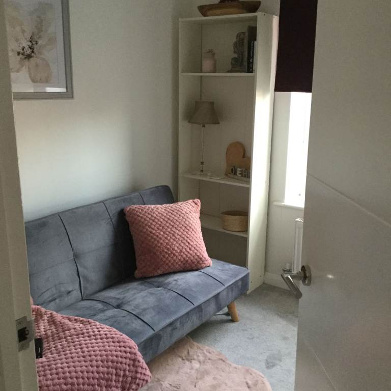 Single Room in the City 