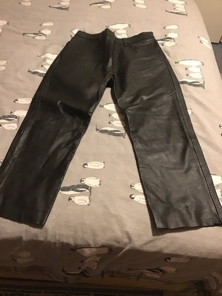 Black Leather Ladies Trousers Size 18