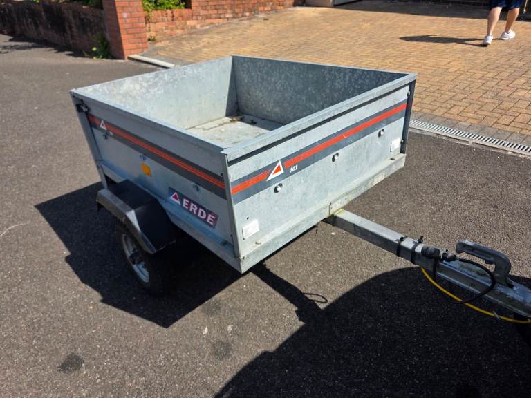 Erde Small trailer
