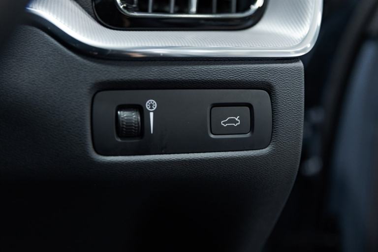 2022 Volvo XC60 2.0 B4D R DESIGN Pro 5dr AWD Geartronic ESTATE DIESEL Automatic