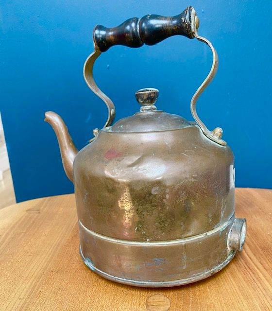 VINTAGE COPPER KETTLE, WOODEN HANDLE, REMOVABLE LID, IDEAL PLANTER POT HERBS, KITCHEN DECOR HOME BAR