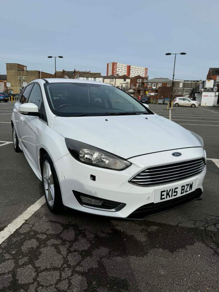 Ford, FOCUS, Hatchback, 2015, Manual, 1560 (cc), 5 doors