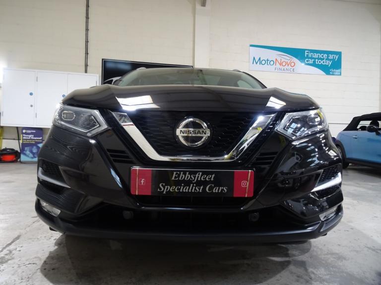 2019 Nissan Qashqai 1.3 DiG-T Tekna 5dr **LOW MILEAGE*ONLY 37000 MILES FROM NEW** HATCHBACK Petro...