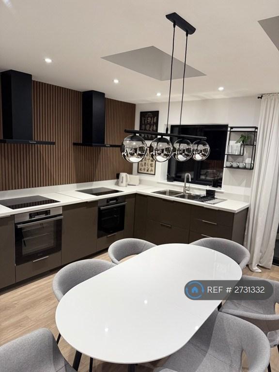 1 bedroom in Middleton Road, Carshalton, London, SM5 (#2731332)