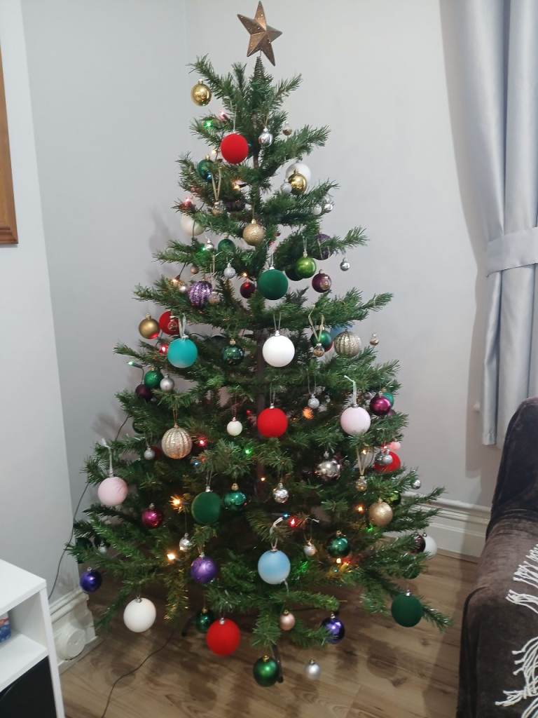 6ft Christmas Tree (Norway Spruce) with lights, star, baubles 