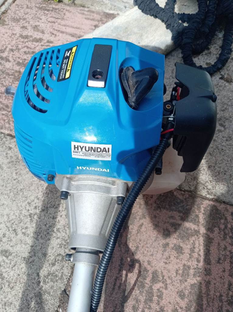 Hyundai bush cutter/ strimmer 