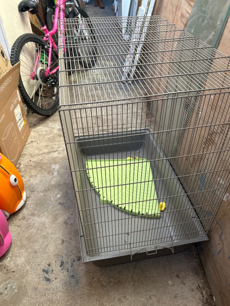 Pet cage