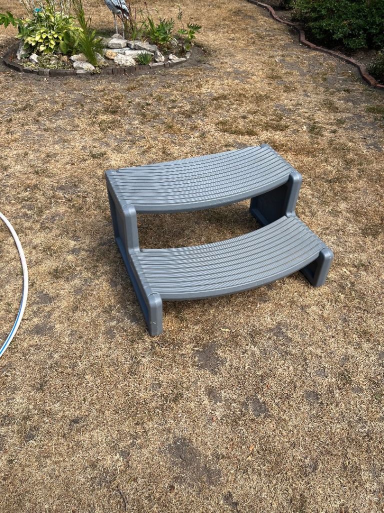 Grey Plastic Garden Steps - perfect for a hot tub or caravan GC