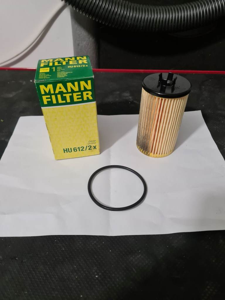 MANN HU612/2x Oil Filter