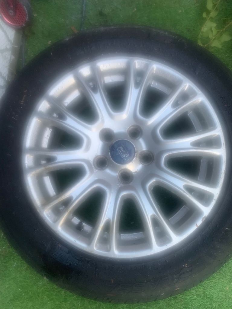 Alloy wheels 