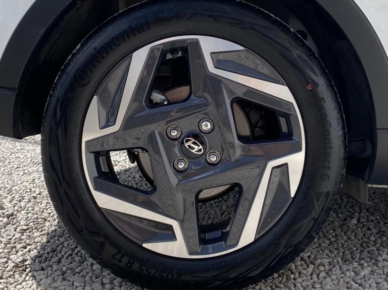 2024 Hyundai BAYON 1.0 T-GDi Premium Euro 6 (s/s) 5dr HATCHBACK Petrol Manual