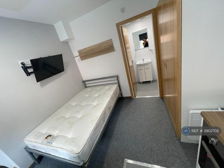 Studio flat in Regent Road, Leicester, LE1 (#2902702)