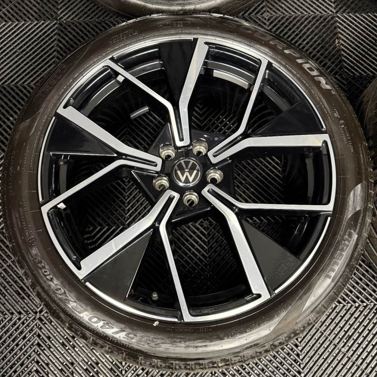 20" GENUINE VW TIGUAN R LINE LEEDS BLACK DC ALLOY WHEELS TYRES ALLOYS
