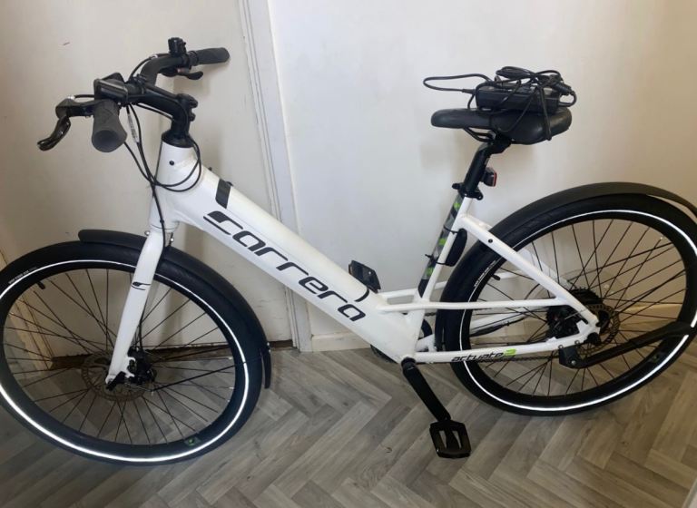 like brand new mint condition Carrera Actuate 2 Lowstep Electric Hybrid Bike