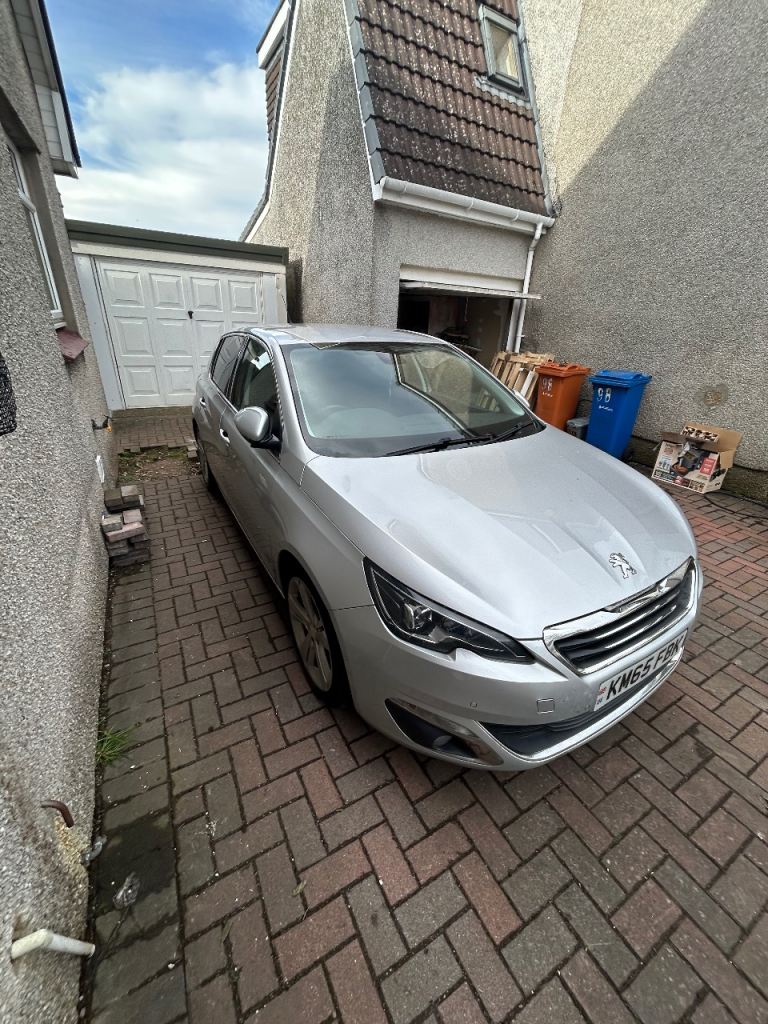 Peugeot, 308, Hatchback, 2015, Semi-Auto, 1997 (cc), 5 doors