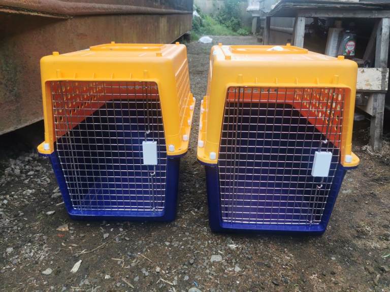 2 JetPet crates/Carriers 