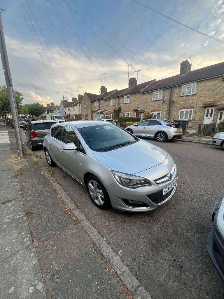 VAUXHALL ASTRA 2015 67k miles 