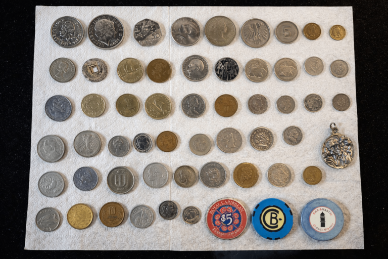 Large Mixed World Coin Collection – 83 Coins + Casino Chips – UK & International