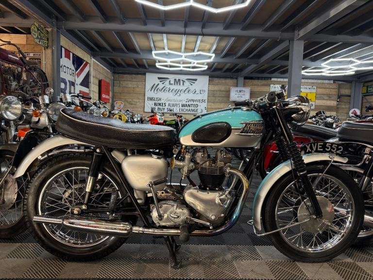 1961 Triumph T120R Bonneville  Matching numbers early '60s ‘Bonnie’, px 