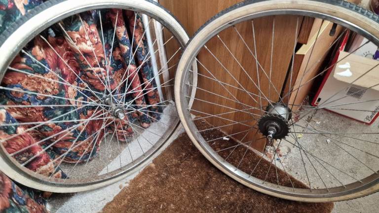 Vintage bike wheels and whitehall tyres,26",STURMEY ARCHER rear 3 speed gears