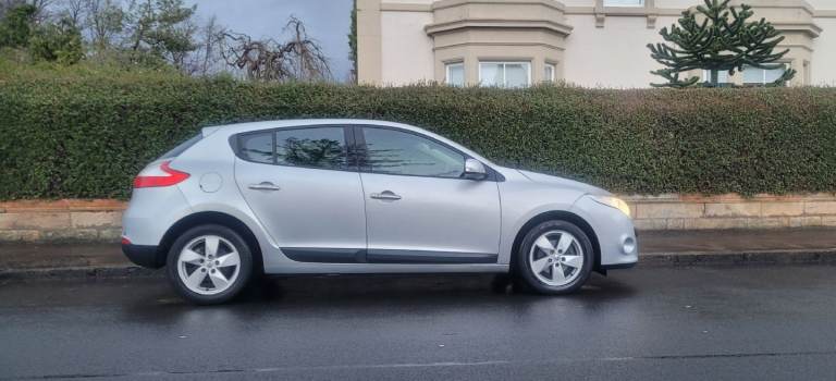 2011 Renault Megane AUTOMATIC 