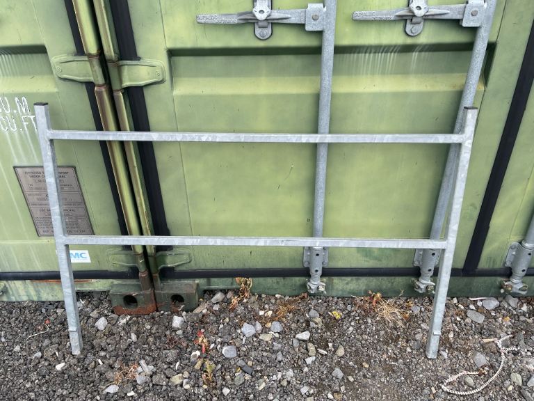 IFOR WILLIAMS P6e LADDER RACK