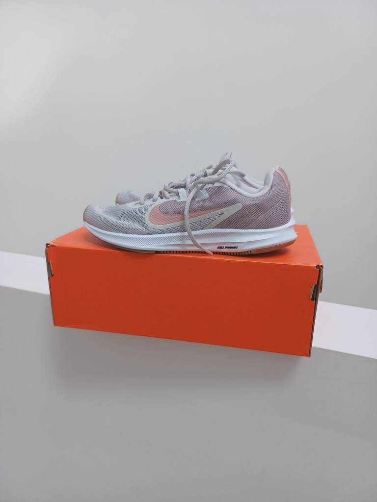 Nike DownShifter 9 Women's Grey/Pink Running/Gym Trainers UK6/EU40 Sneakers