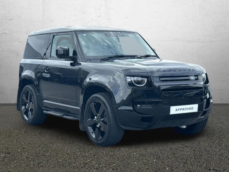 LAND ROVER DEFENDER 3.0 D250 X-Dynamic SE 90 3dr Auto