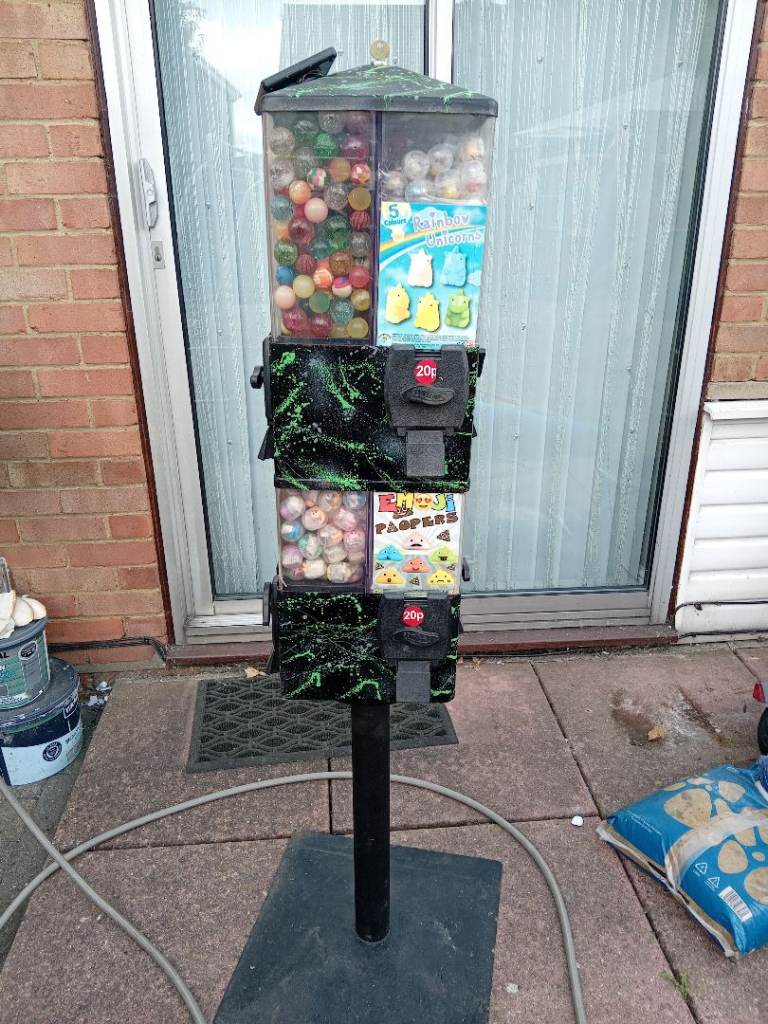 Gumball / Toy Vending Machine on Stand – Good Condition
