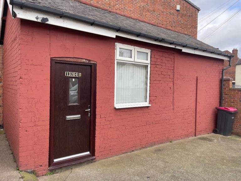 Newly Renovated 1-Bedroom Flat to Let – Kimberworth, Rotherham S61 2PD