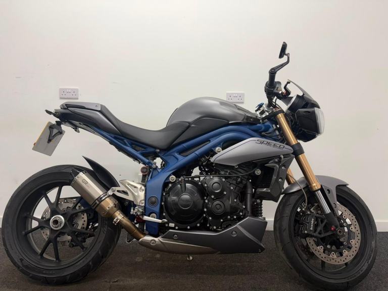 TRIUMPH SPEED TRIPLE 1050 ABS ** GR MOTO EXHAUST - MOT JULY 2027 - WARRANTY **