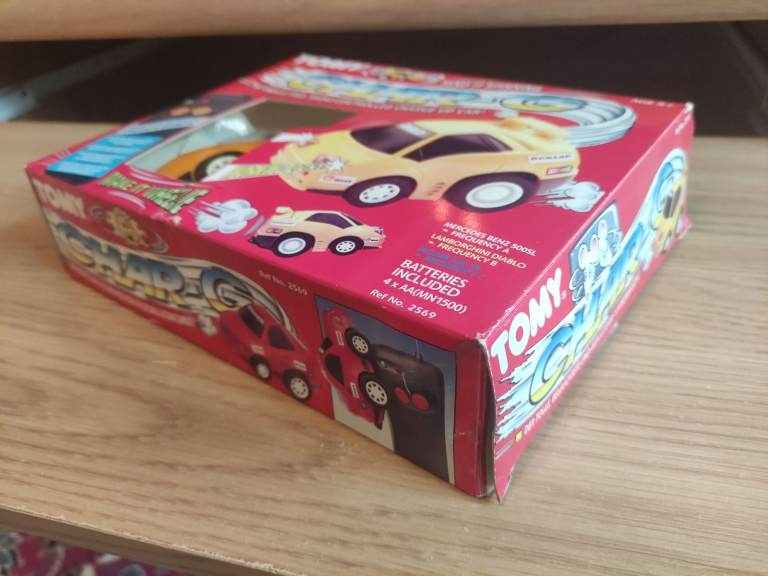 Vintage 1990 Tomy Yellow Lamborghini Diablo CHAR-G Radio Controlled Charge Up Car